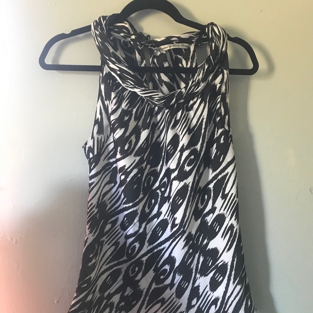 Adorable black & white, Larry Levine top!